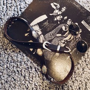 Vintage 90s / Western Leather Silver Buckle Belt